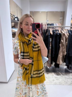 Шаль Burberry