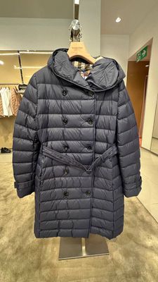 Пуховик Burberry