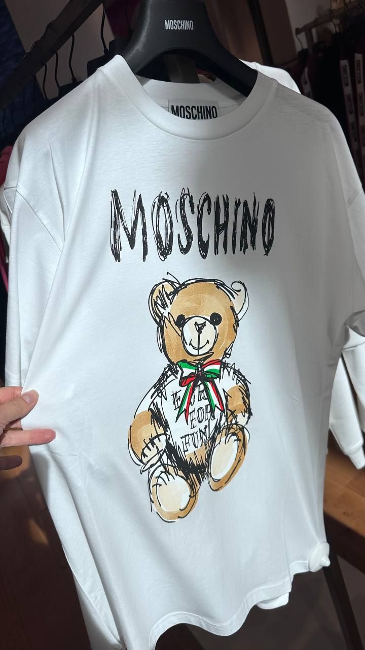 Футболка Moschino