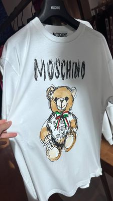 Футболка Moschino