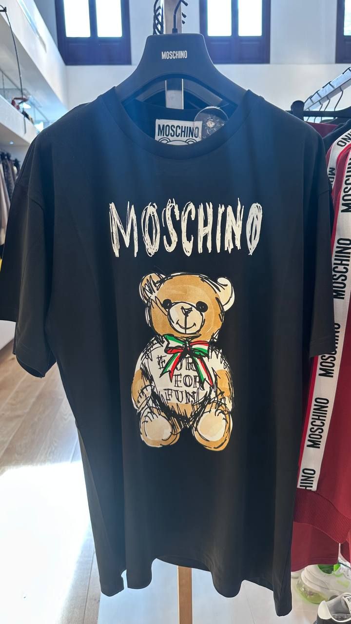 Футболка Moschino