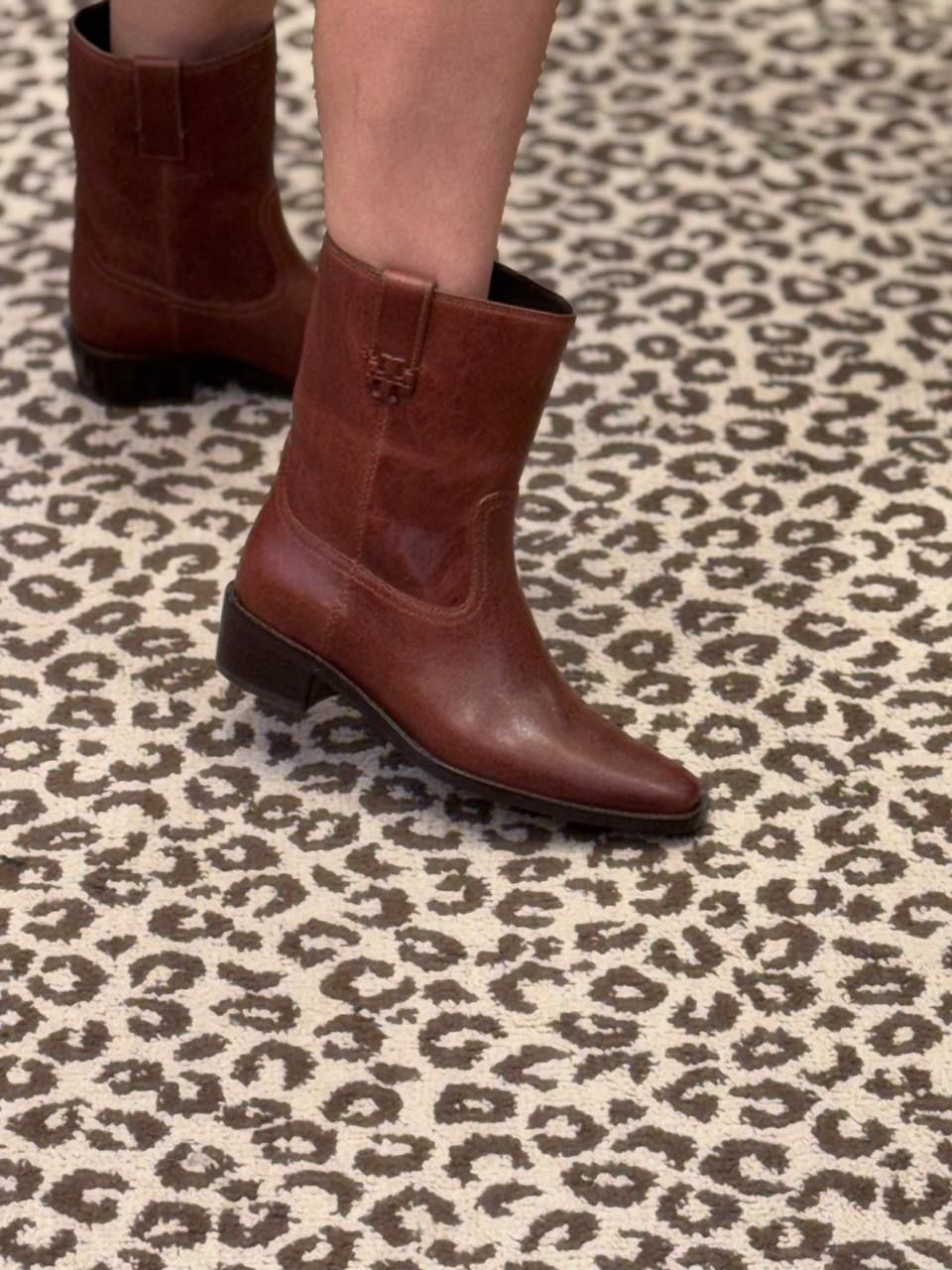 Сапожки Tory Burch