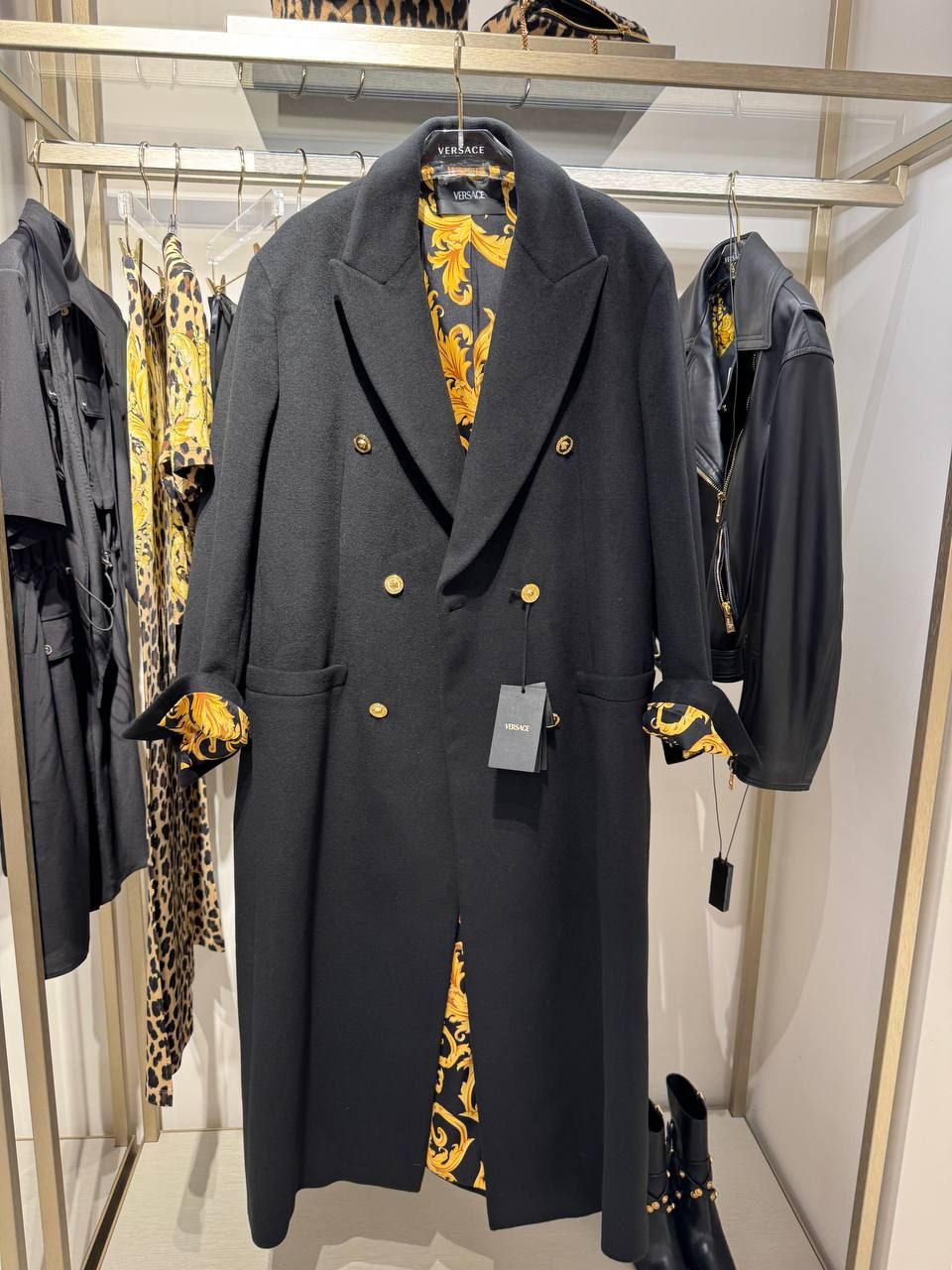Пальто Versace