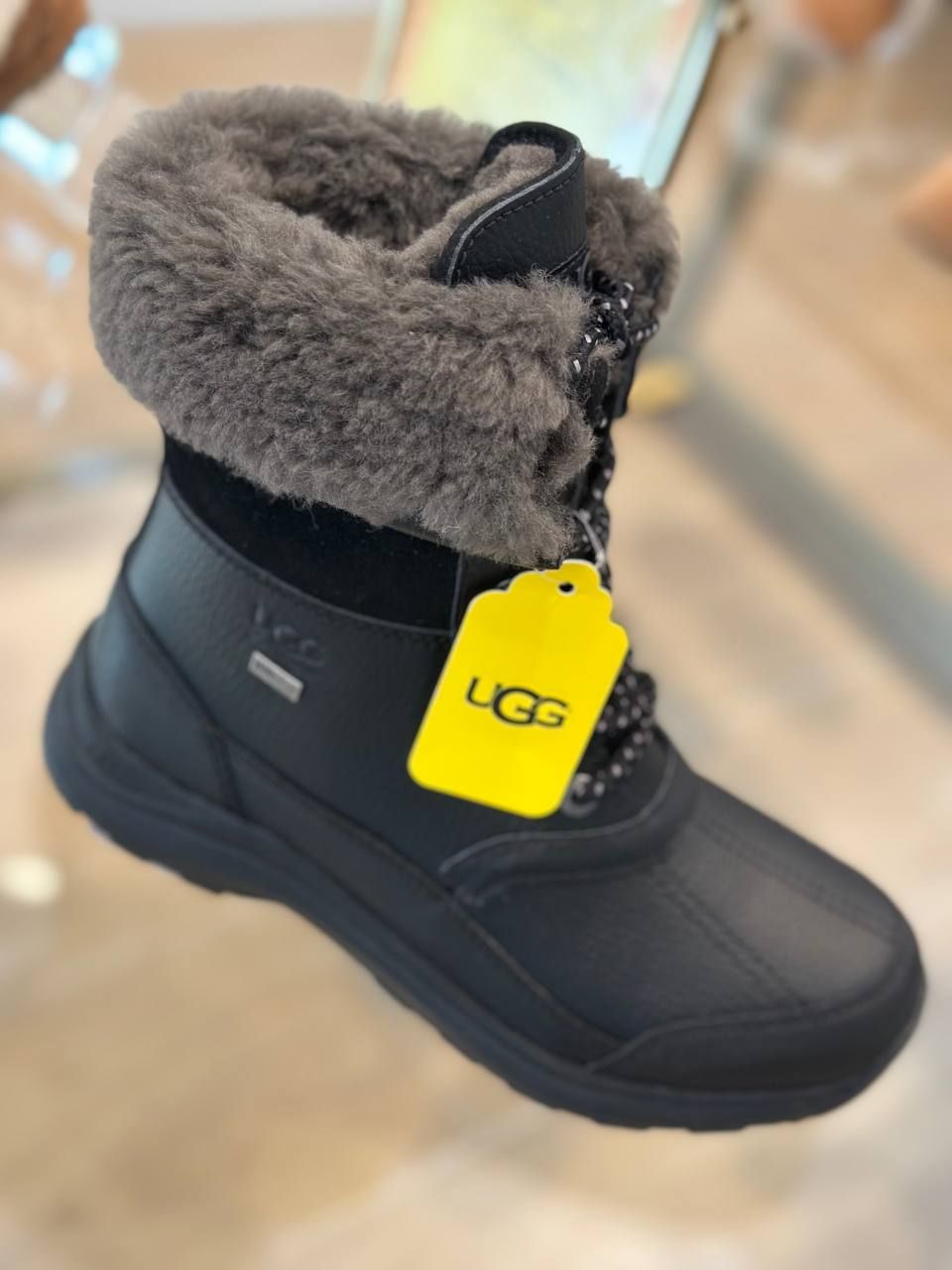 Ботинки UGG