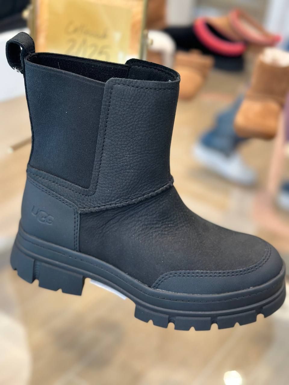 Ботинки UGG
