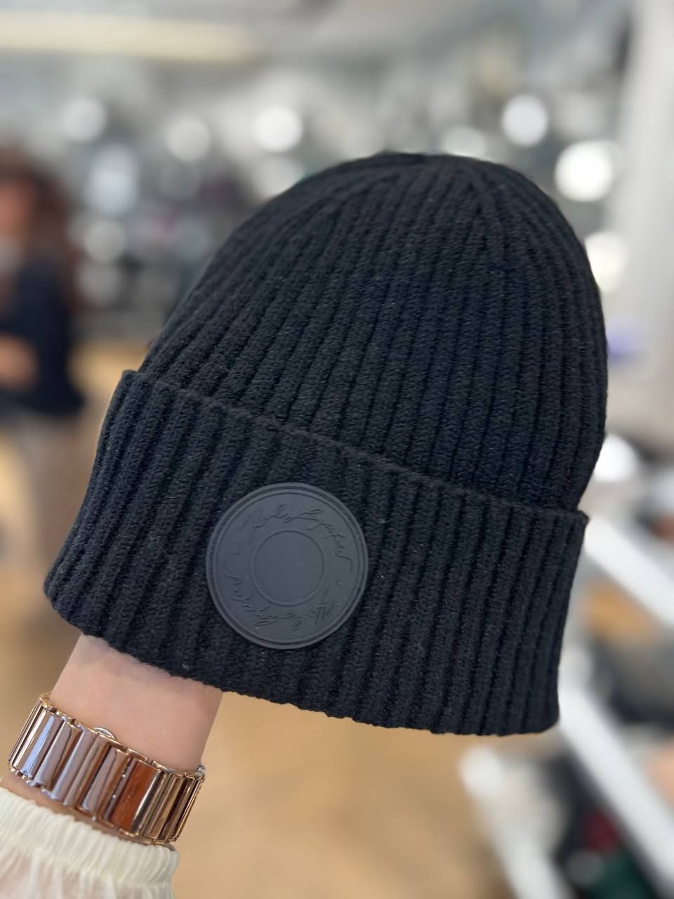 Шапка Karl Lagerfeld