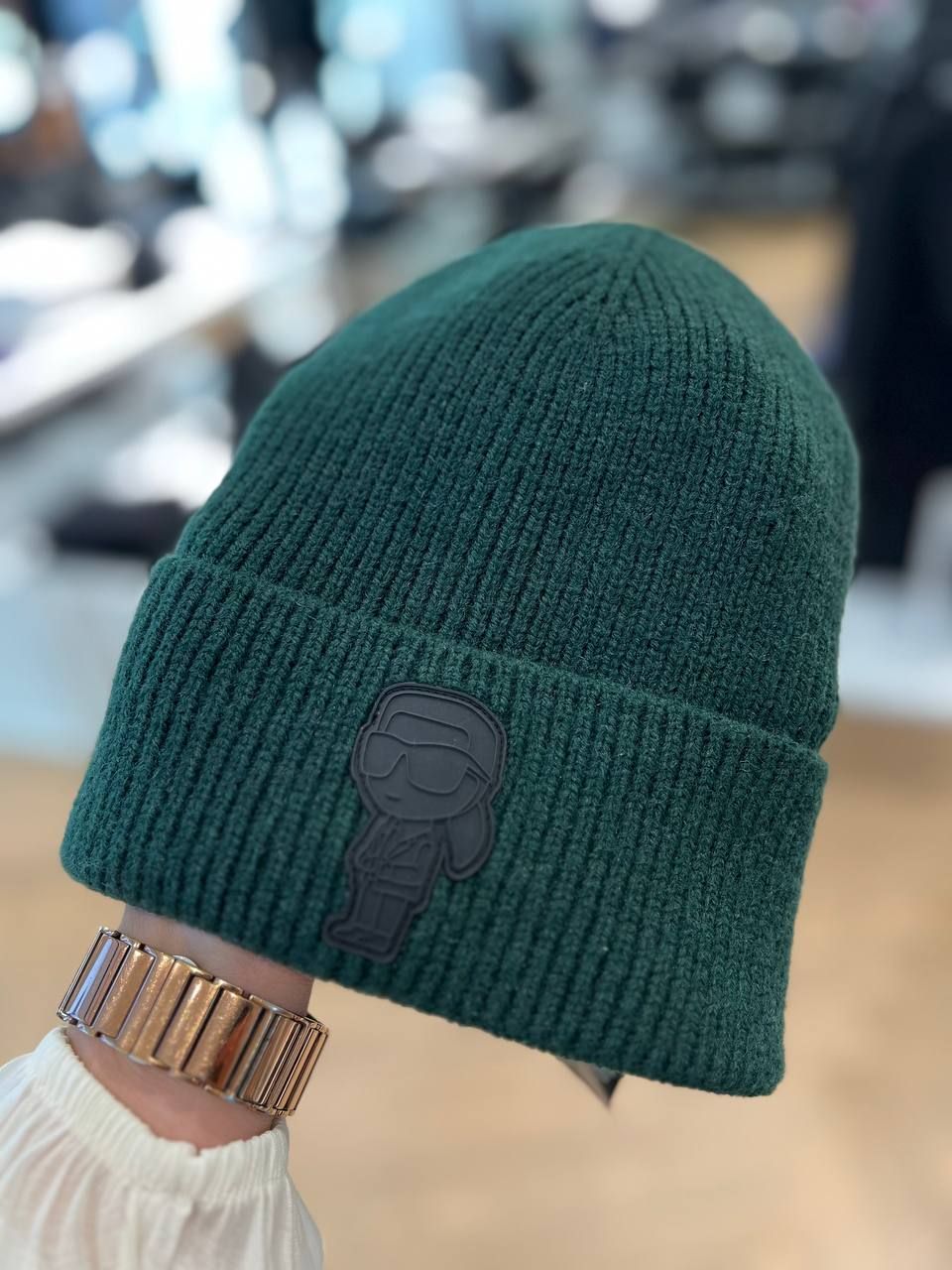 Шапка Karl Lagerfeld