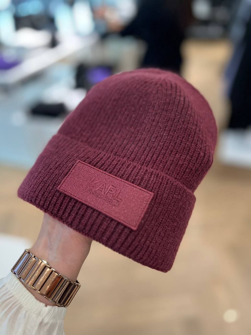 Шапка Karl Lagerfeld