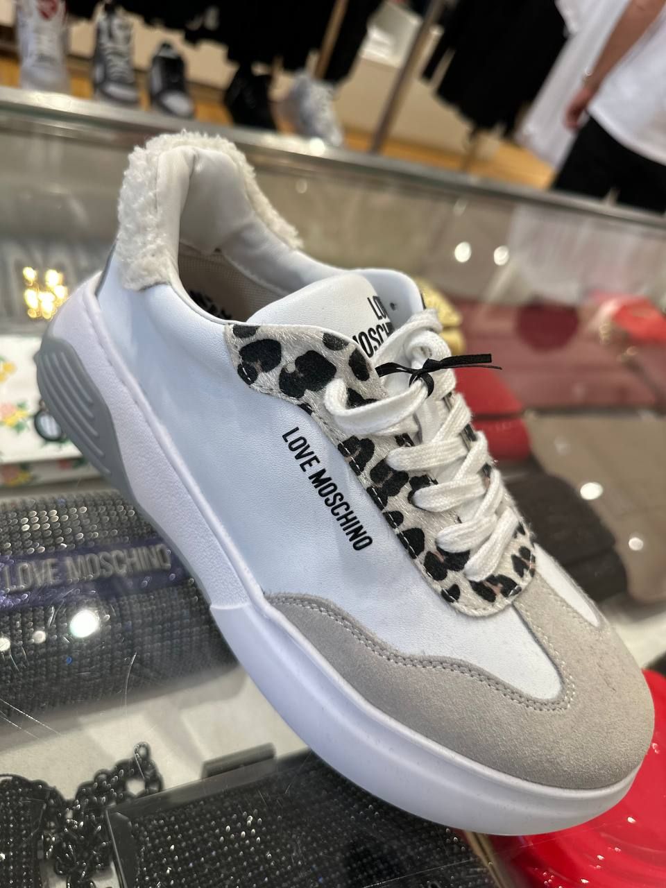 Кроссовки Moschino