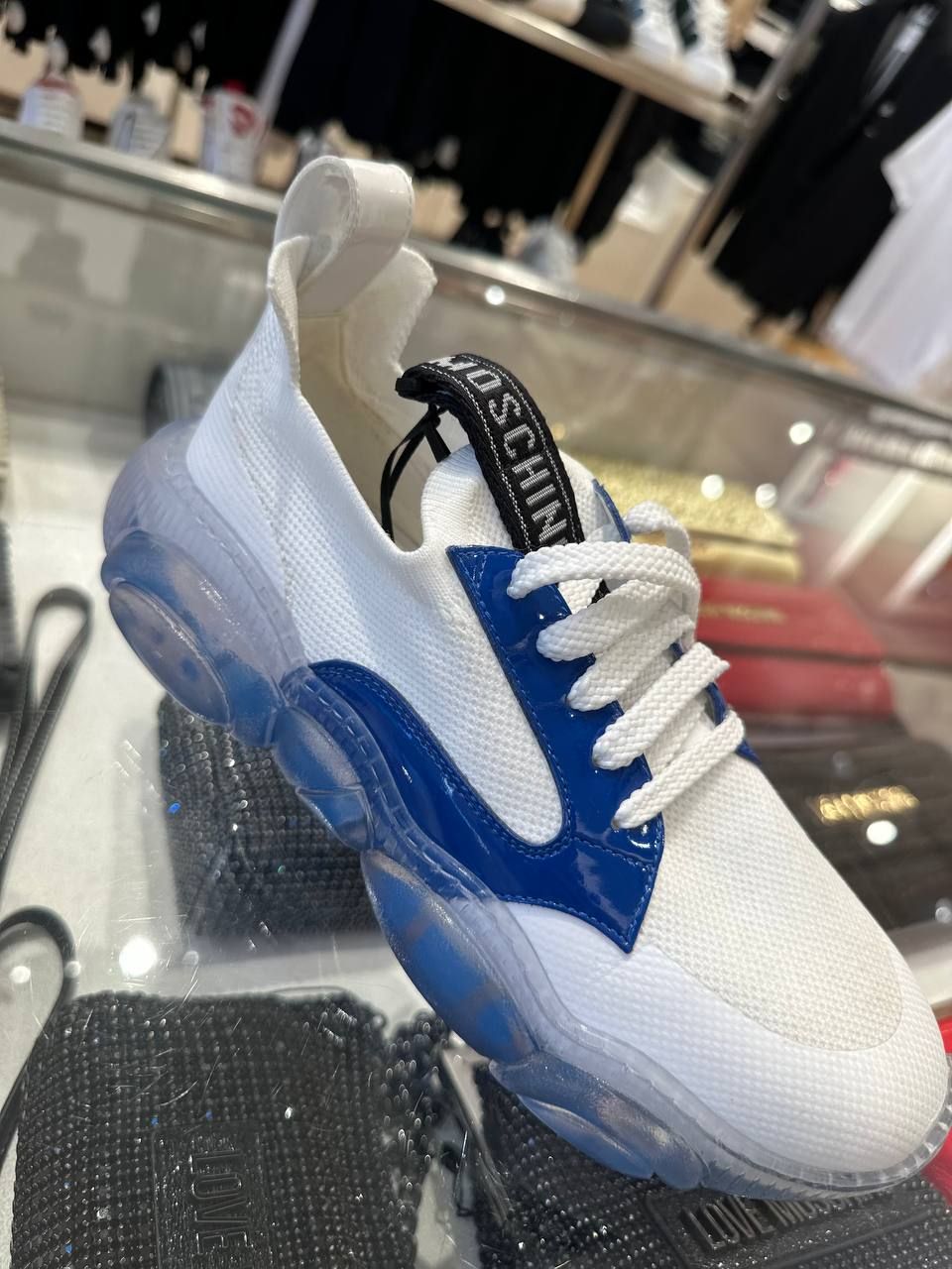 Кроссовки Moschino