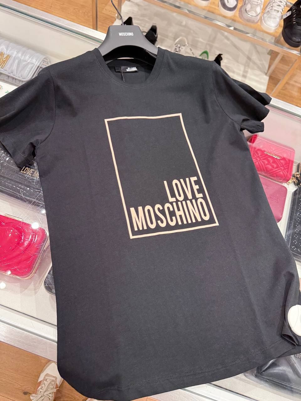 Футболка Moschino