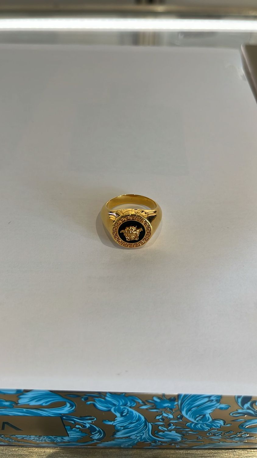 Кольцо Versace