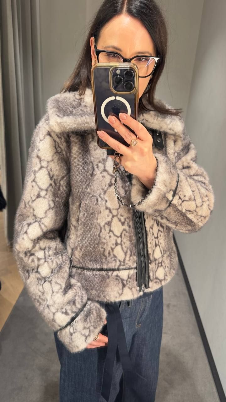 Шубка Karl Lagerfeld