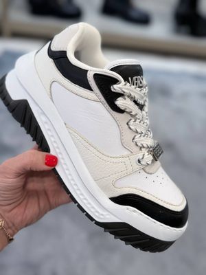 Кроссовки Versace