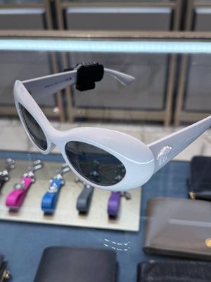 Солнцезащитные очки Versace VE4456U