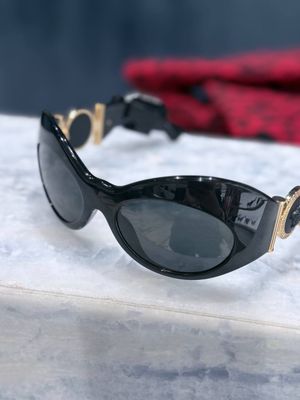 Солнцезащитные очки Versace VE4462