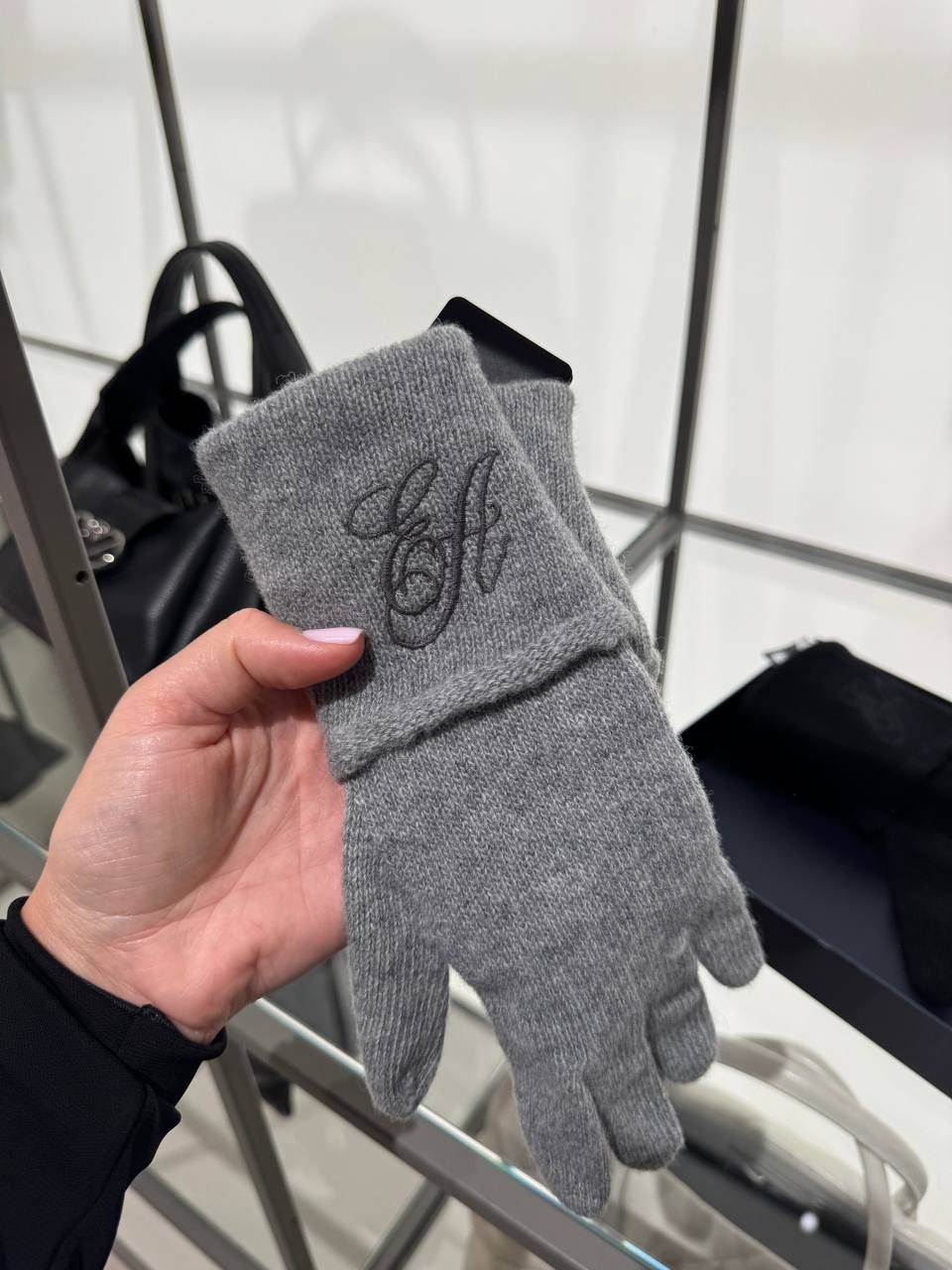 Перчатки Armani