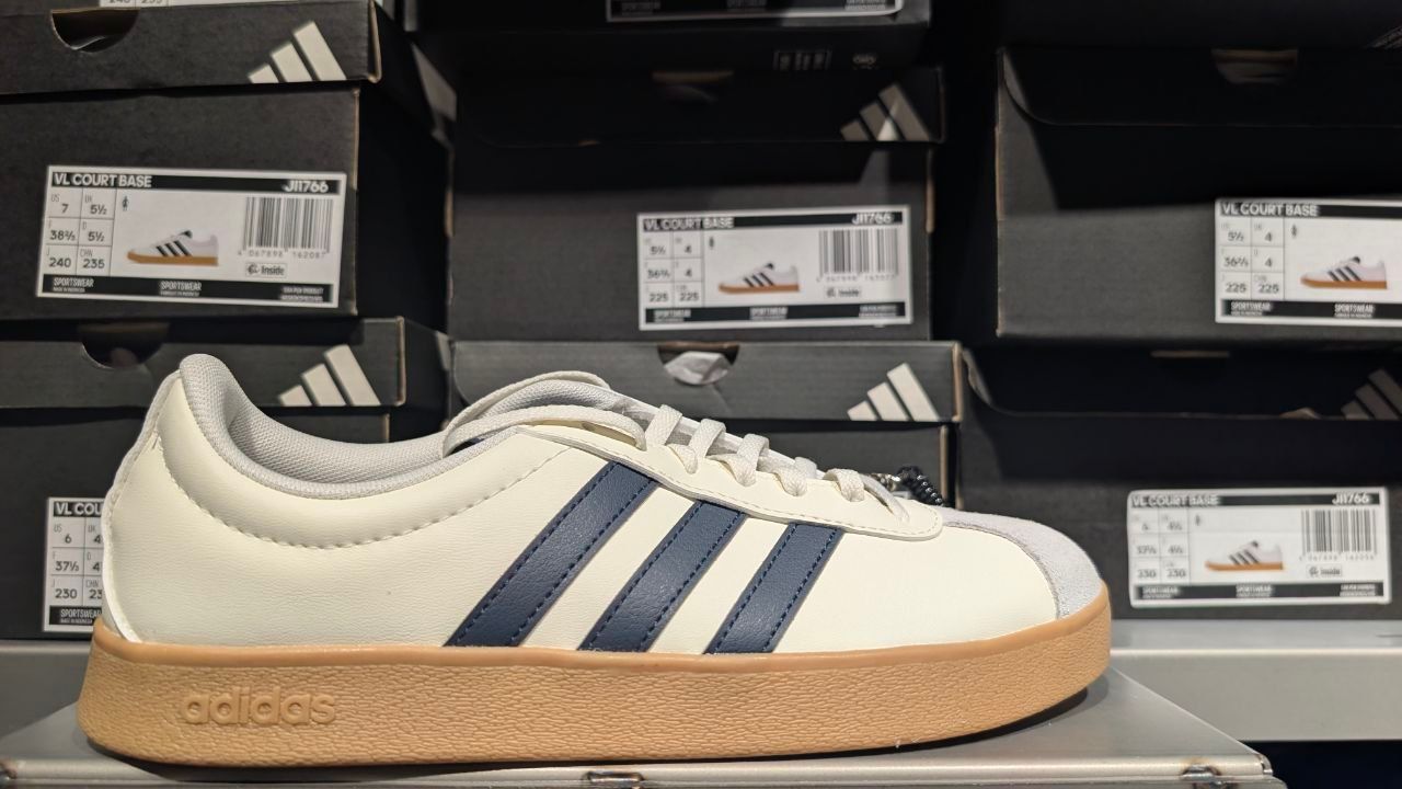 Кроссовки женские Adidas