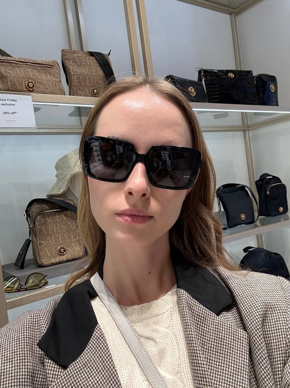 Солнцезащитные очки Versace VE4384B