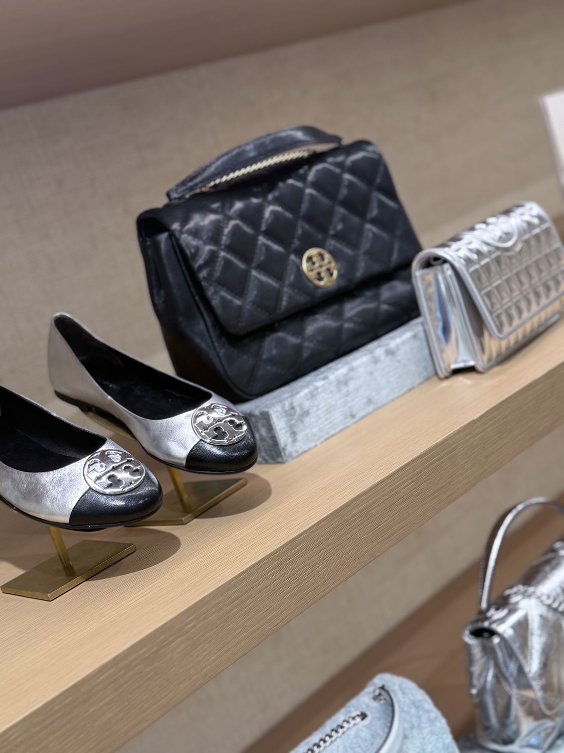 Обзор ассортимента Tory Burch