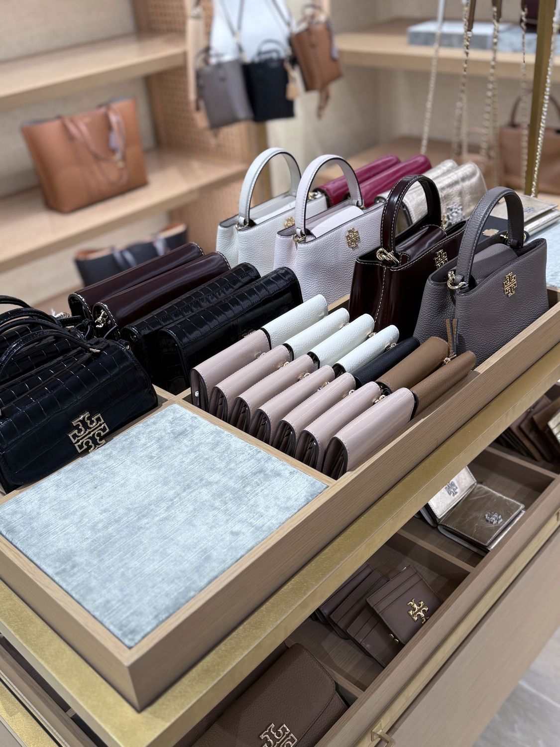 Обзор ассортимента Tory Burch