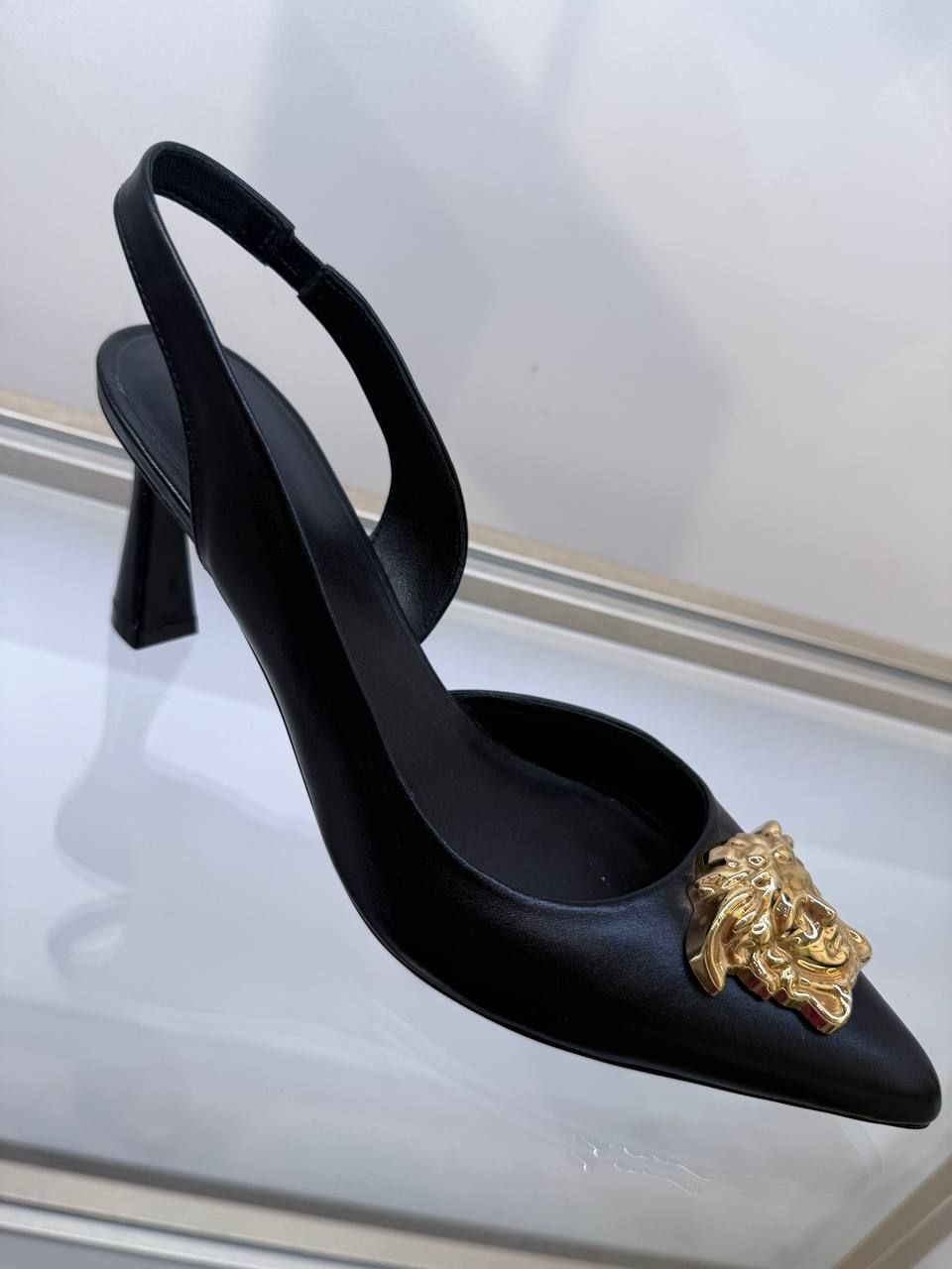 Слингбэки Versace