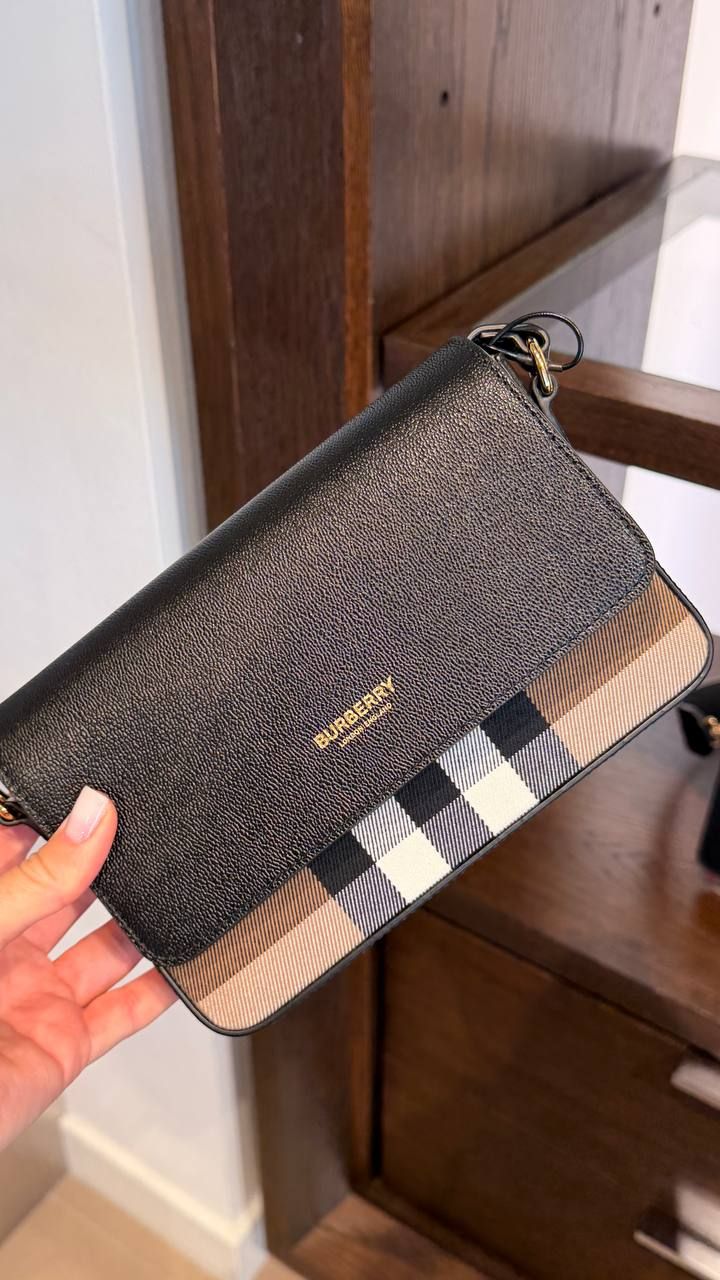 Сумка Burberry