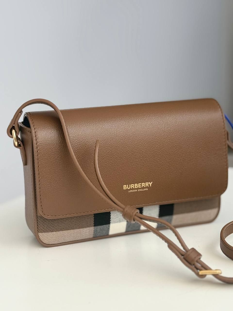 Сумка Burberry