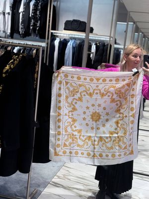 Шаль Versace