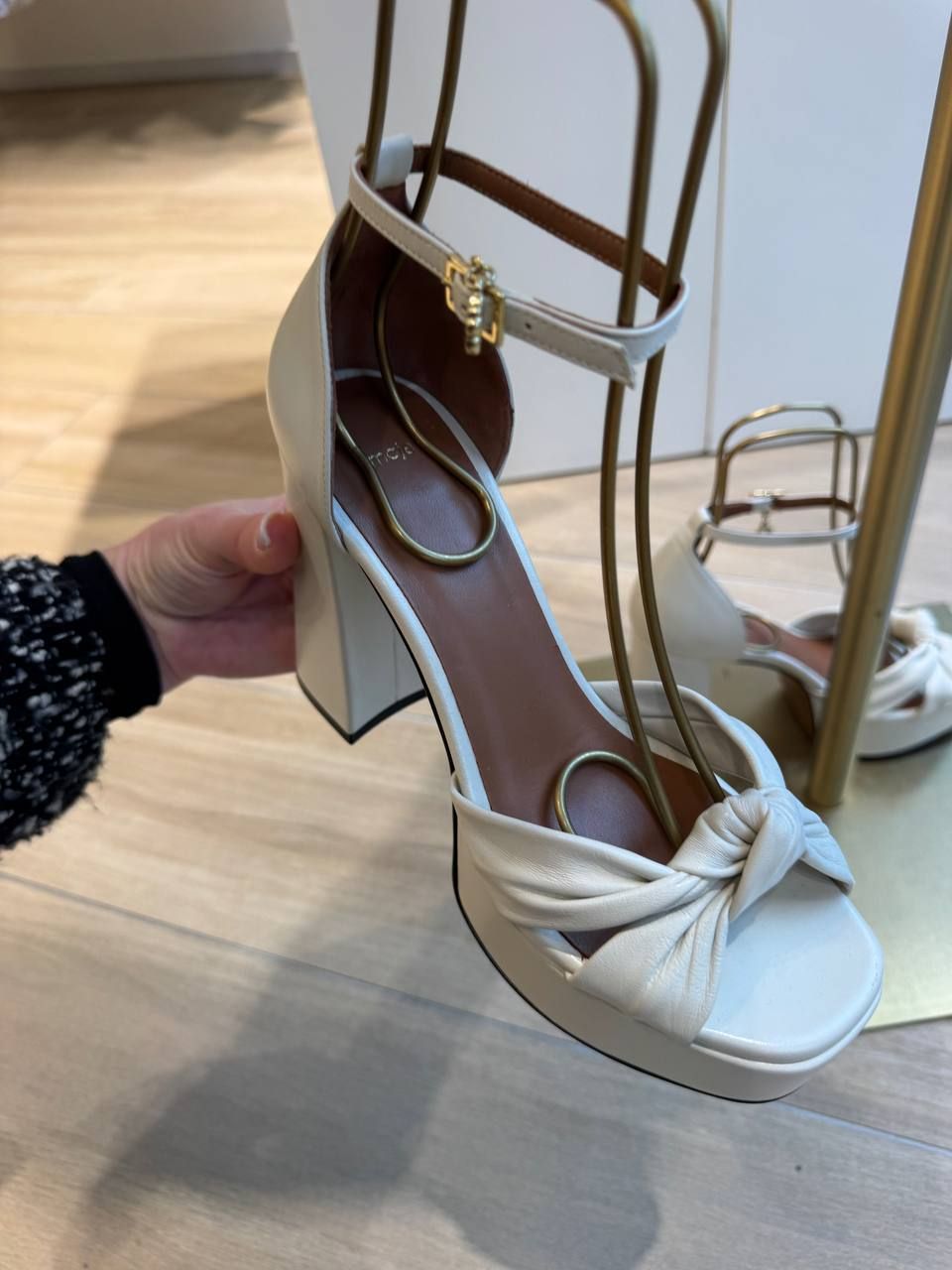 Босоножки Maje