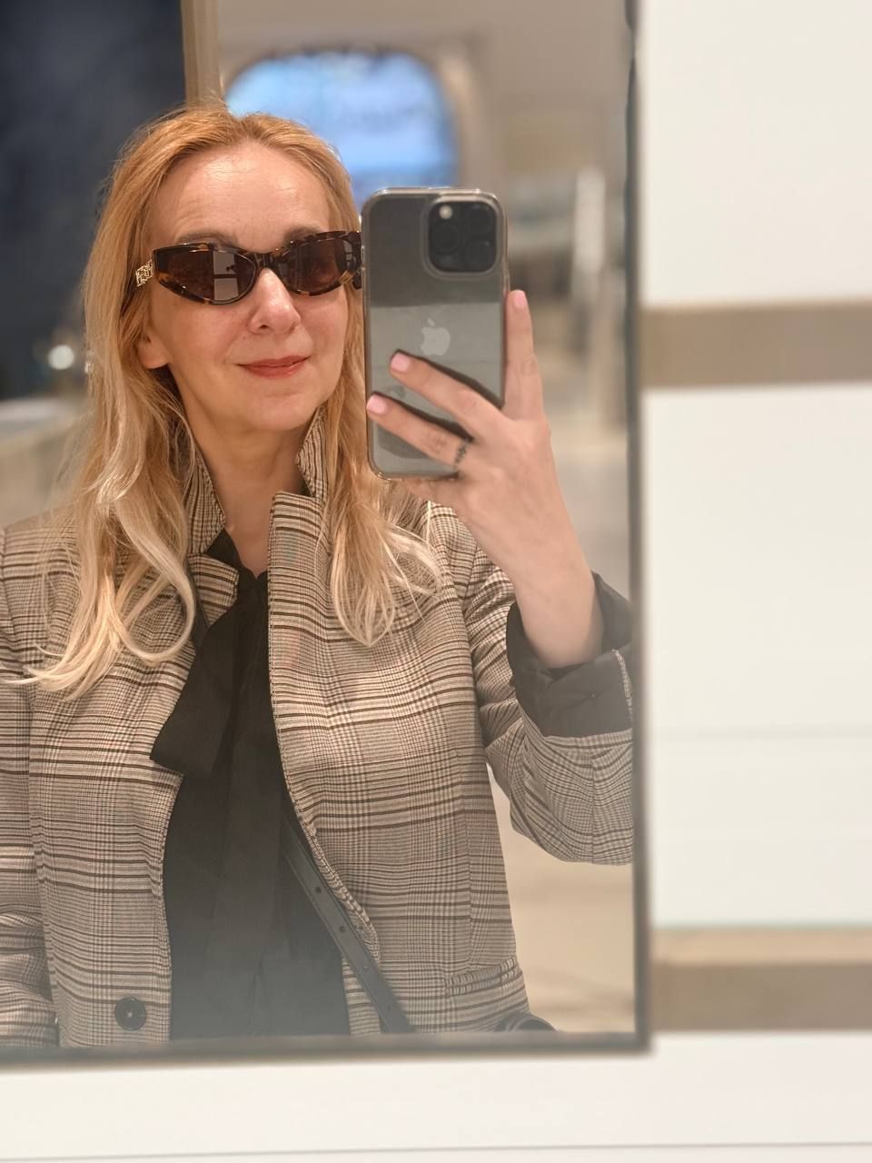 Солнцезащитные очки Versace VE4470