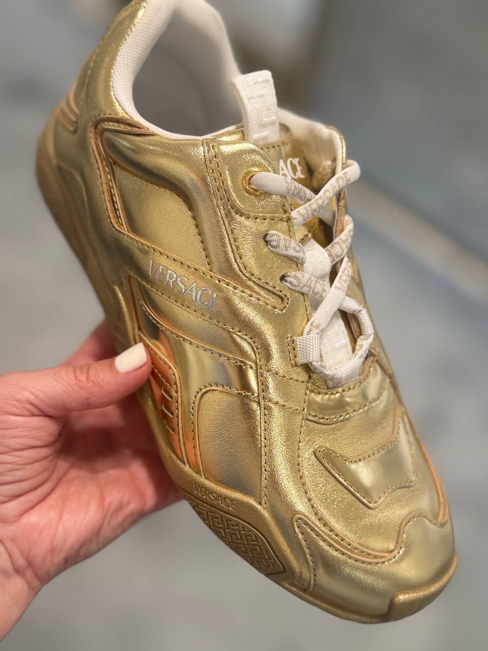 Кроссовки Versace