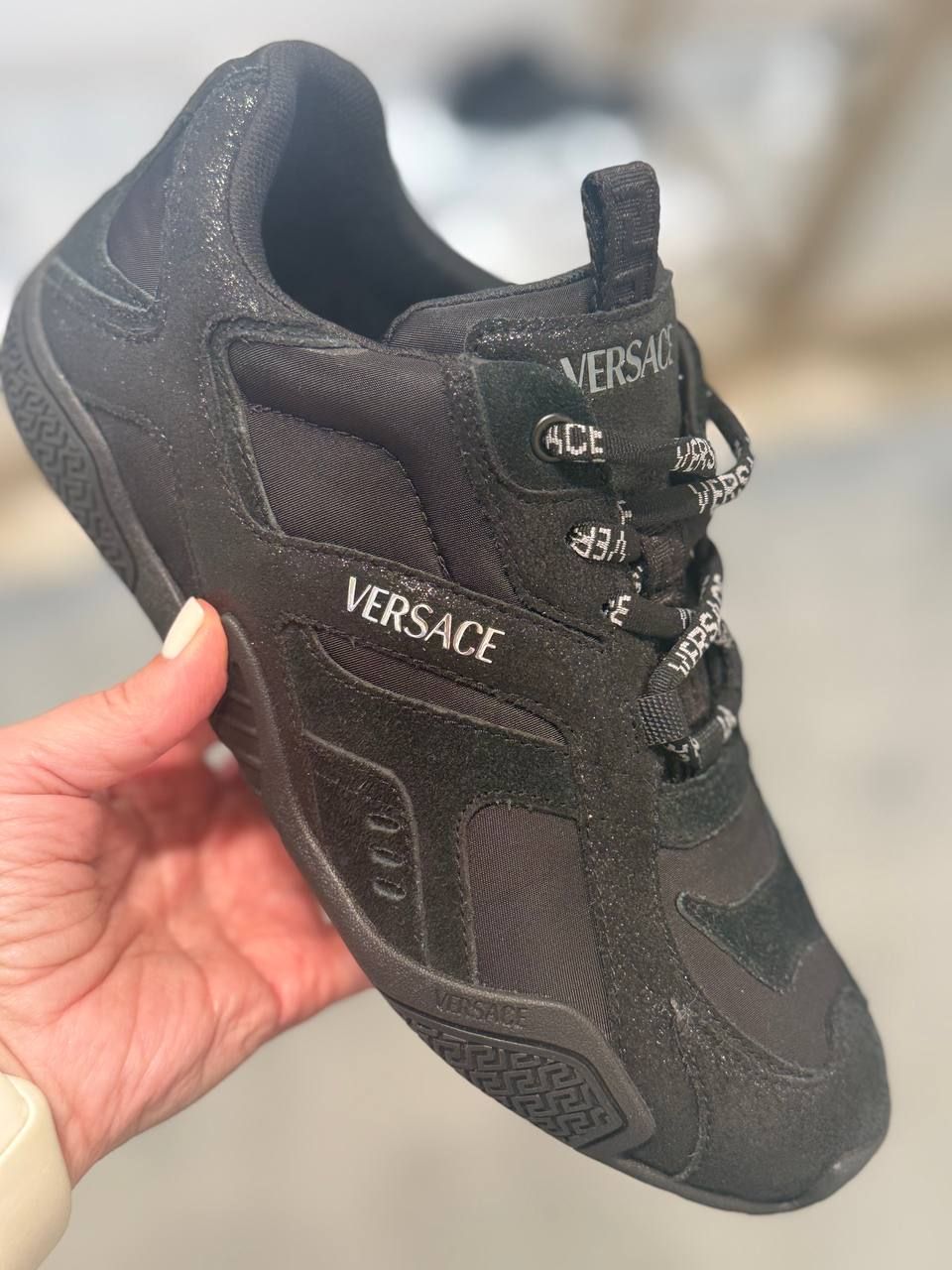 Кроссовки Versace