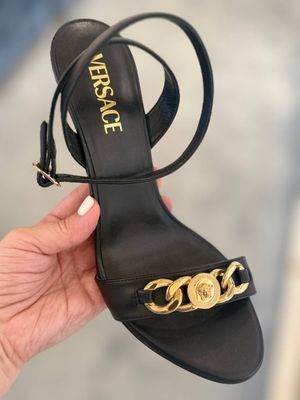 Босоножки Versace