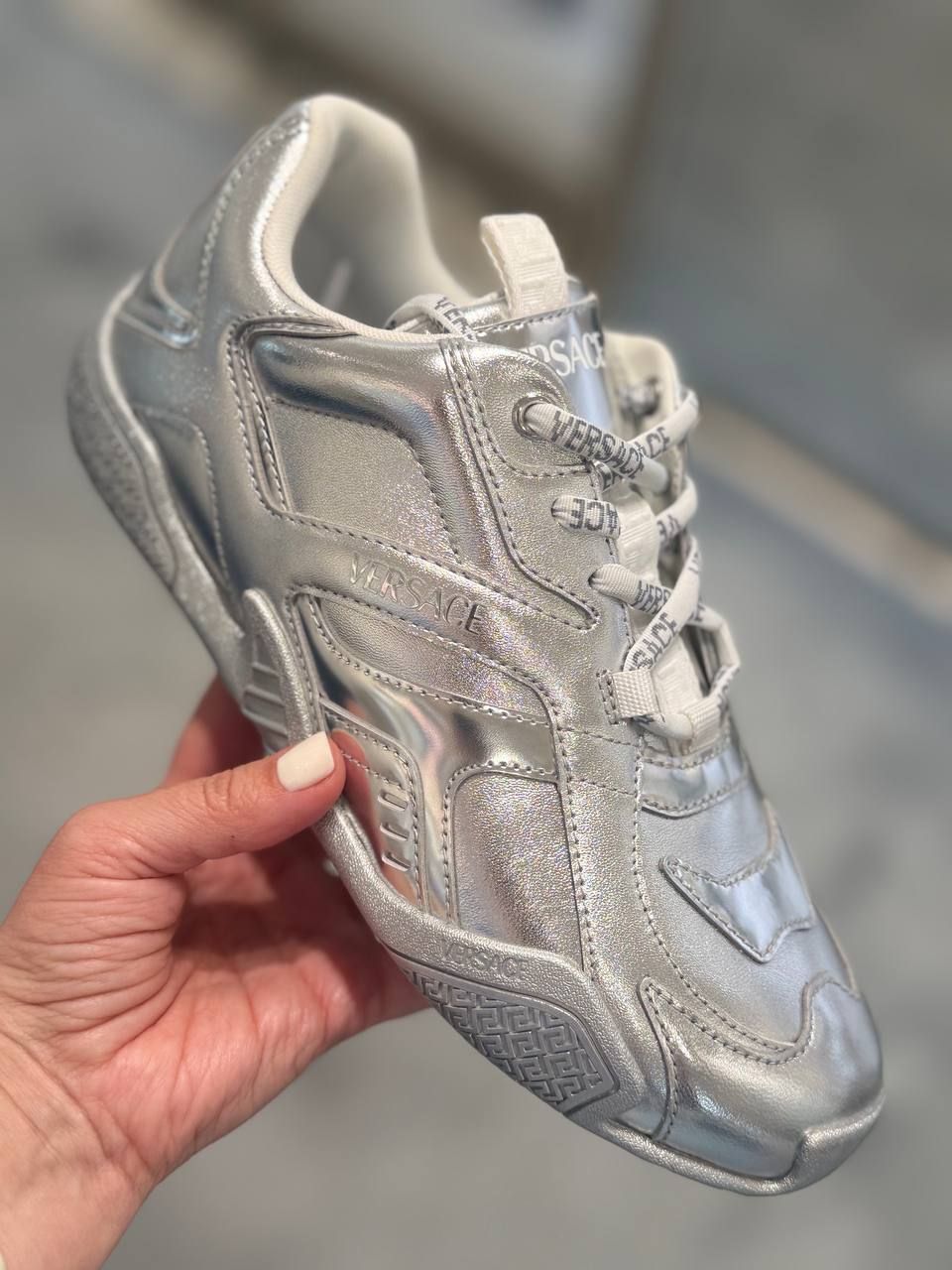 Кроссовки Versace