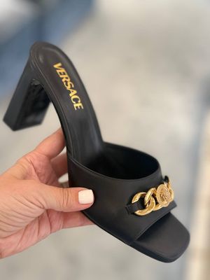 Босоножки Versace