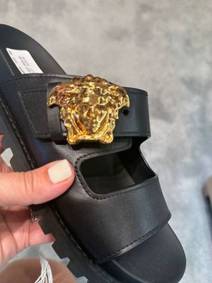 Шлепанцы Versace