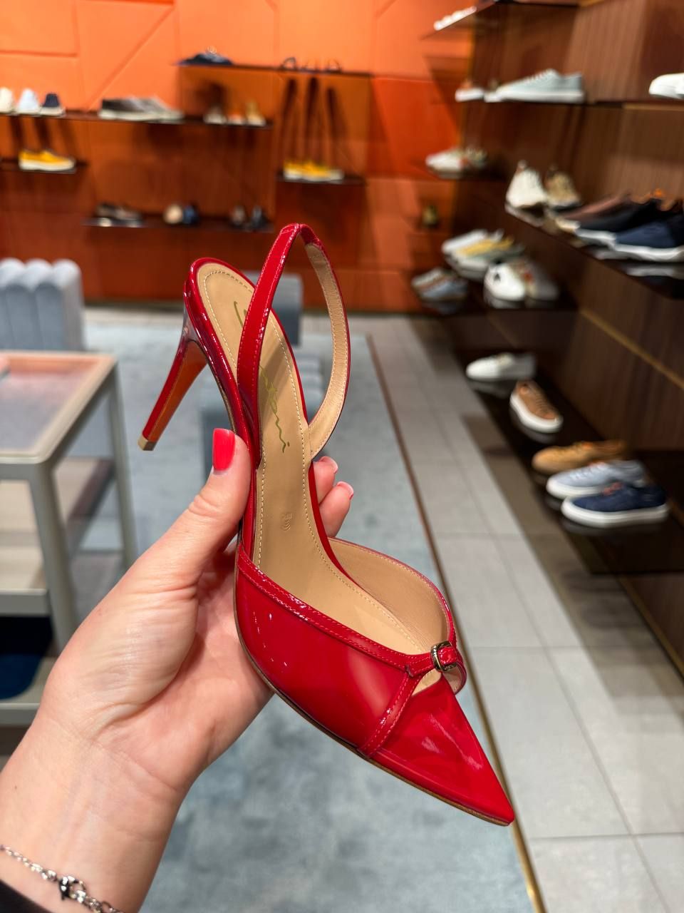 Босоножки Santoni