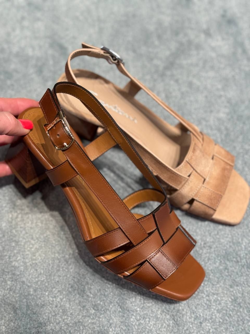 Босоножки Santoni