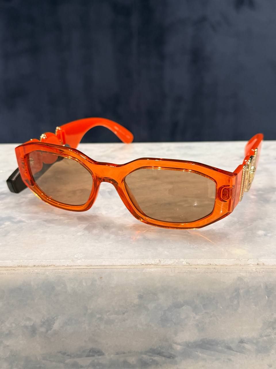 Солнцезащитные очки Versace