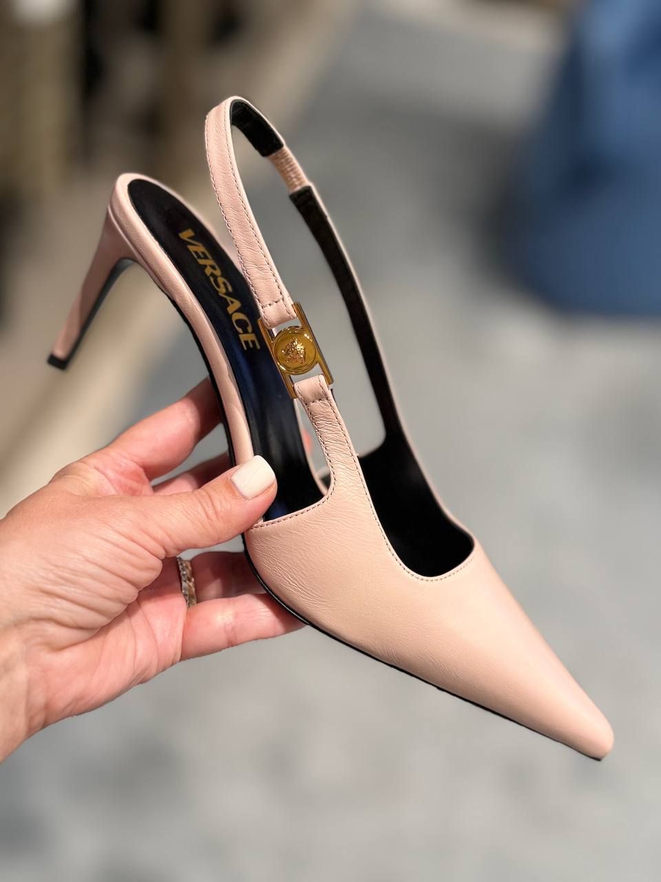 Слингбэки Versace