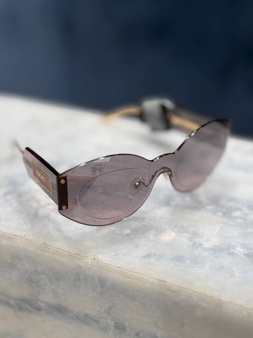 Солнцезащитные очки Versace