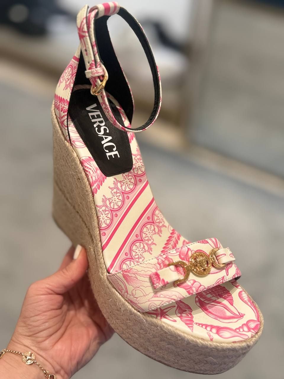 Босоножки Versace