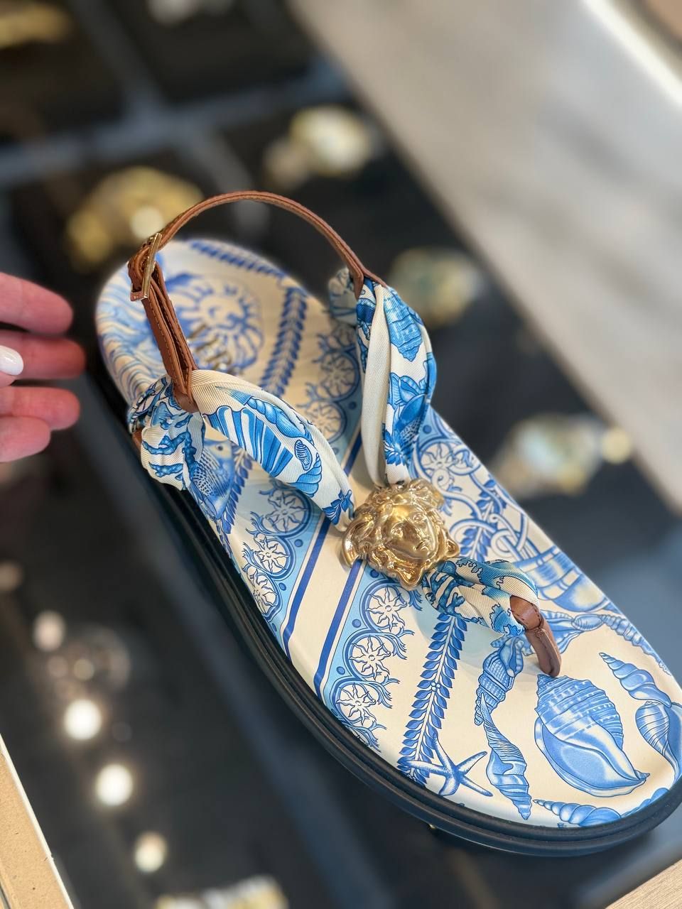 Сандалии Versace