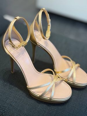 Босоножки Valentino
