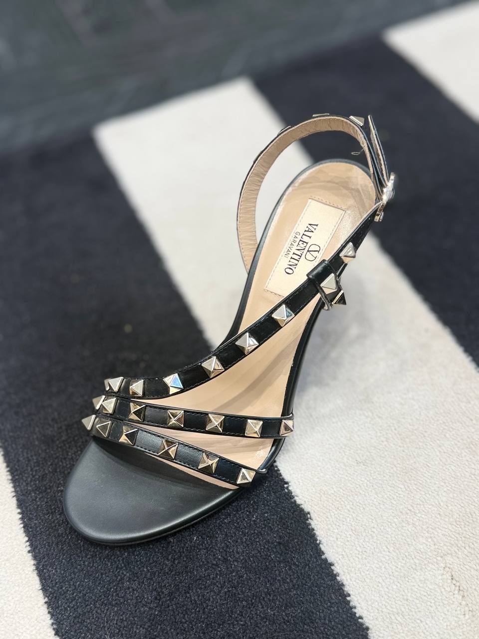 Босоножки Valentino