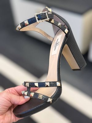 Босоножки Valentino