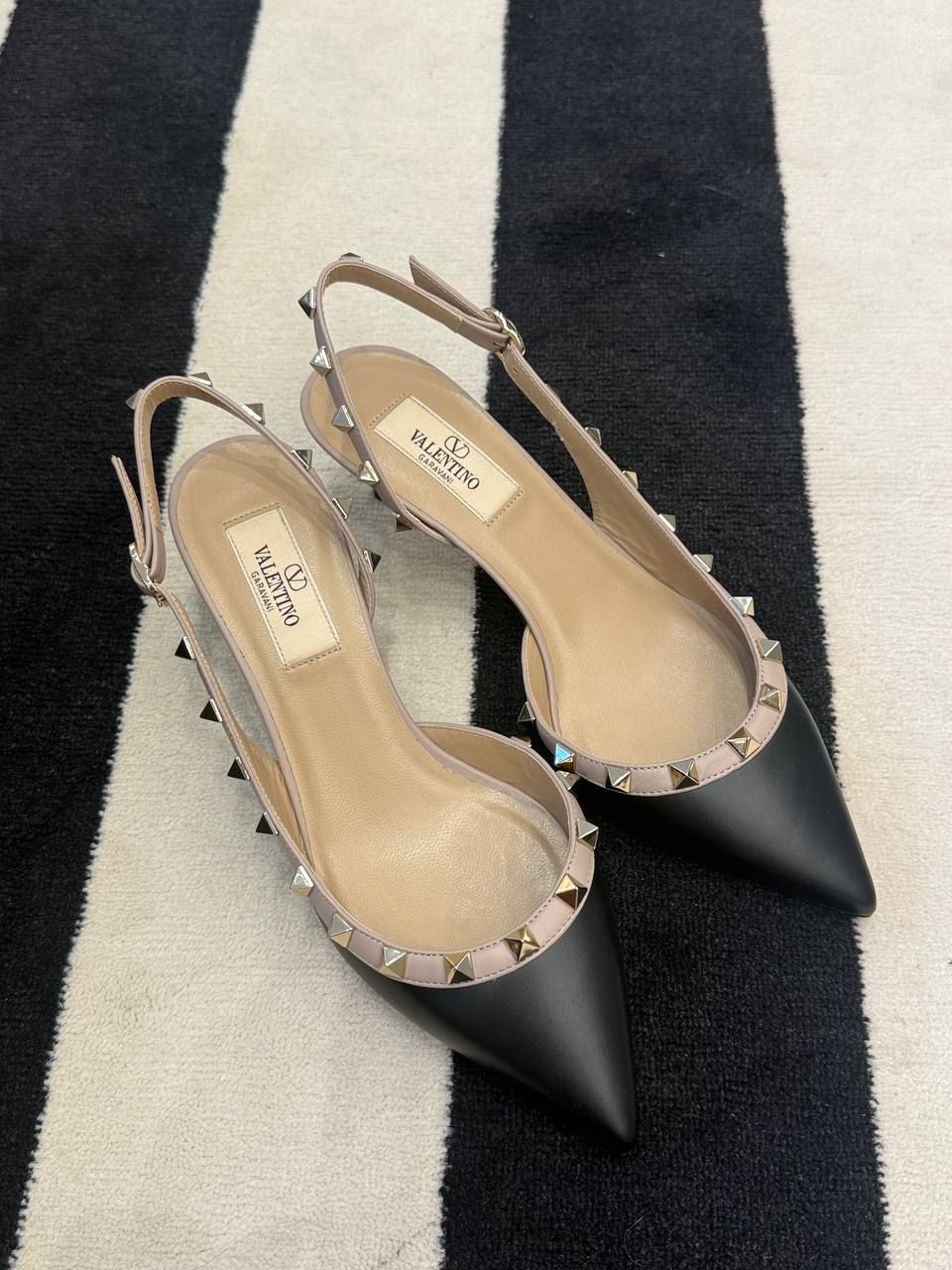 Слингбэки Valentino