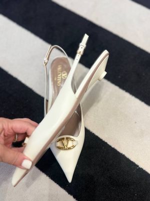 Слингбэки Valentino