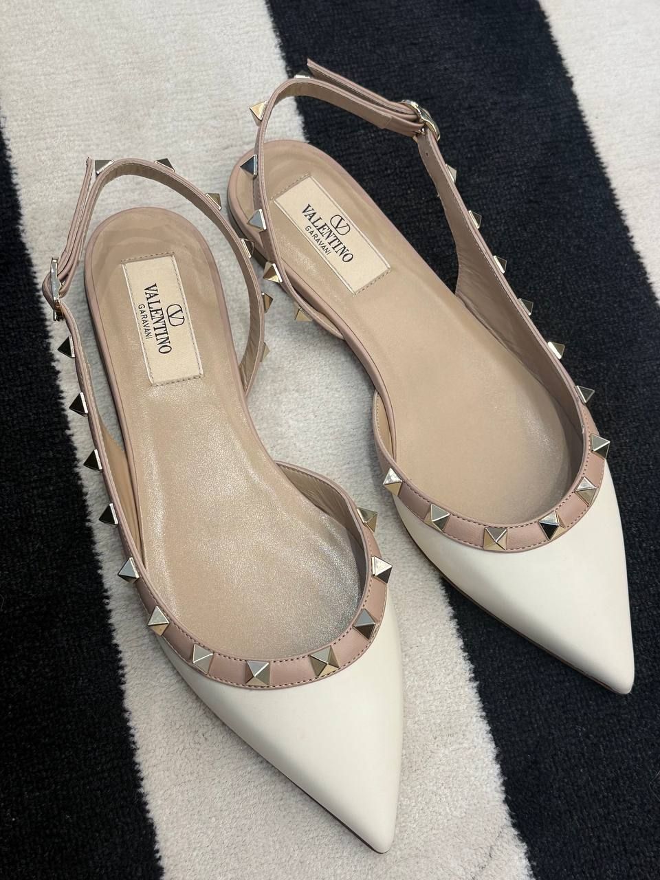 Слингбэки Valentino